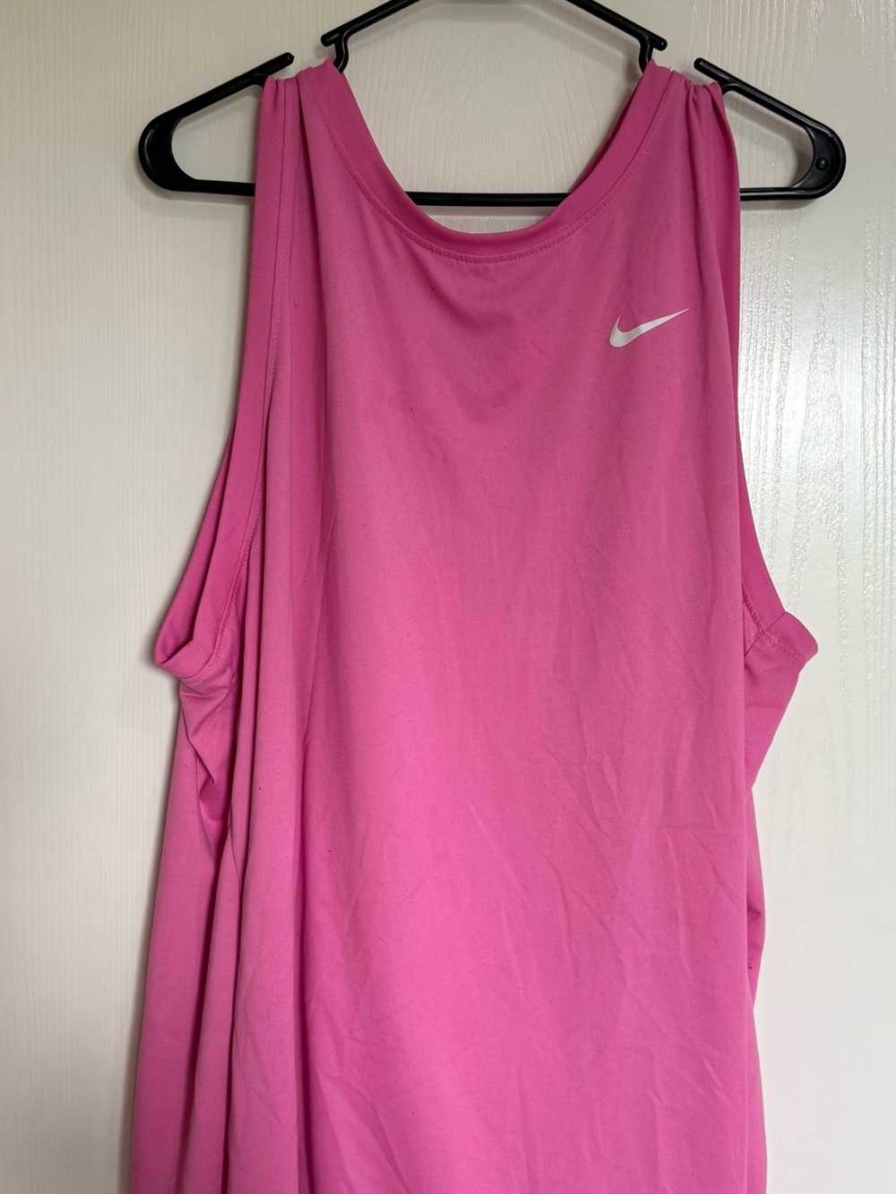 Nike Bright Pink Women's Performance Tank Top